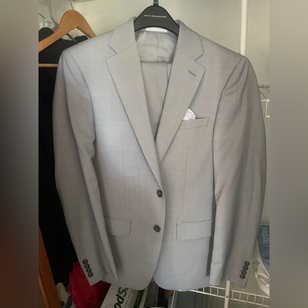Calvin Klein slim fit men’s suit